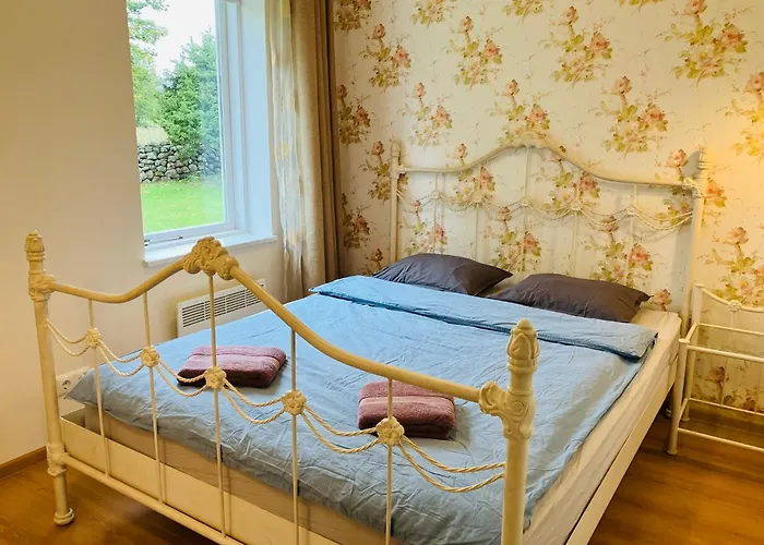 Otto Basseini Ja Saunaga *